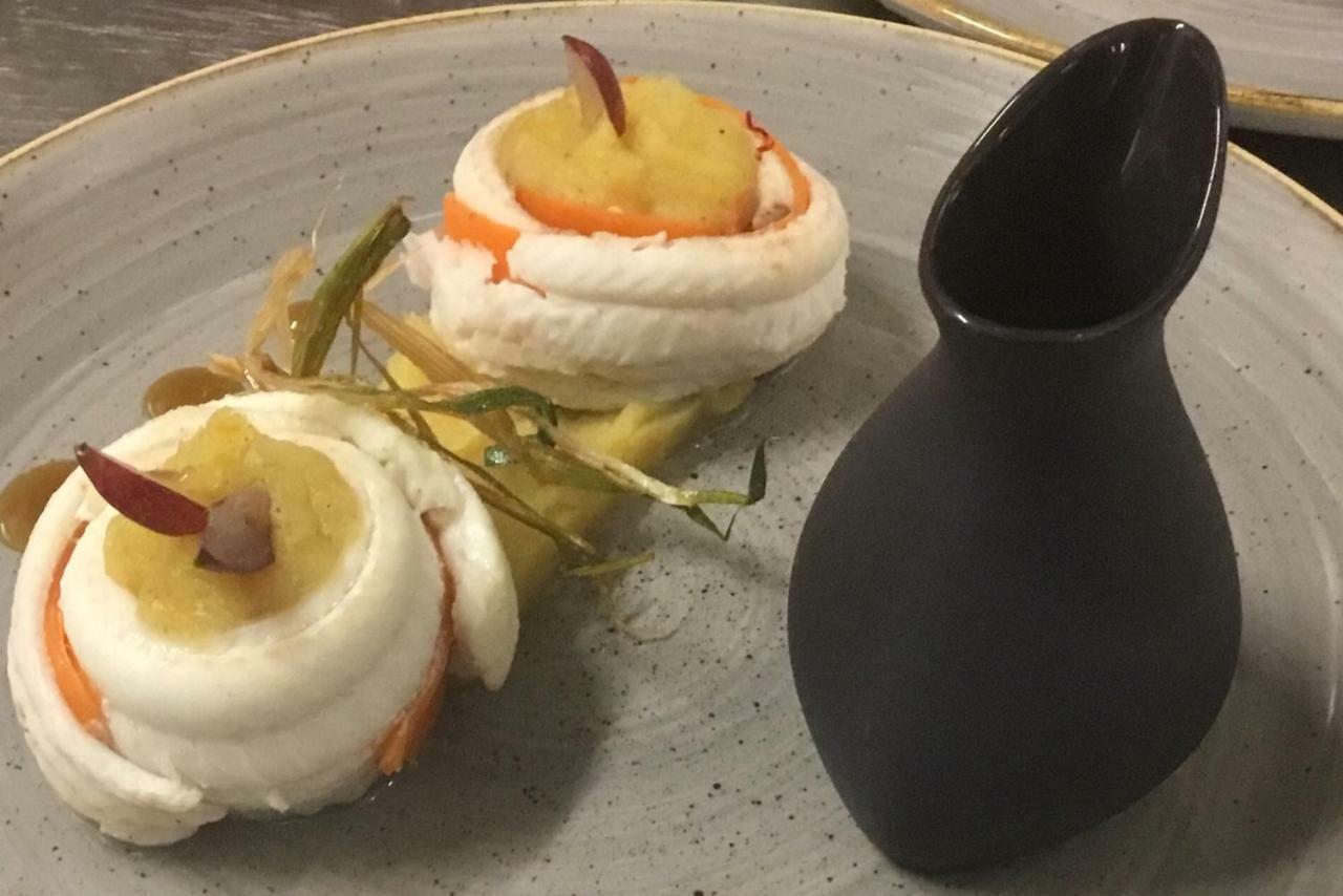 Auberge De "L'Hostellerie Le Saint Laurent" - Hotel Restaurant - Institut De "Bien Etre" Et Ses "Appart Hotel" Eksteriør billede